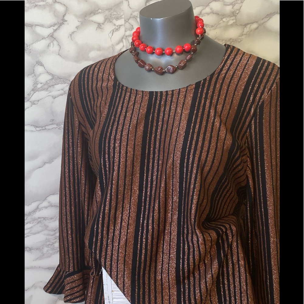 Vintage Crowing Touch 70’s Inspired Top